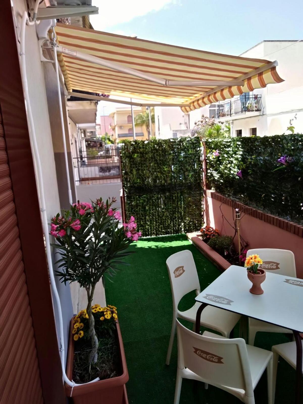 Holiday House Marlin Giardini-Naxos Zewnętrze zdjęcie